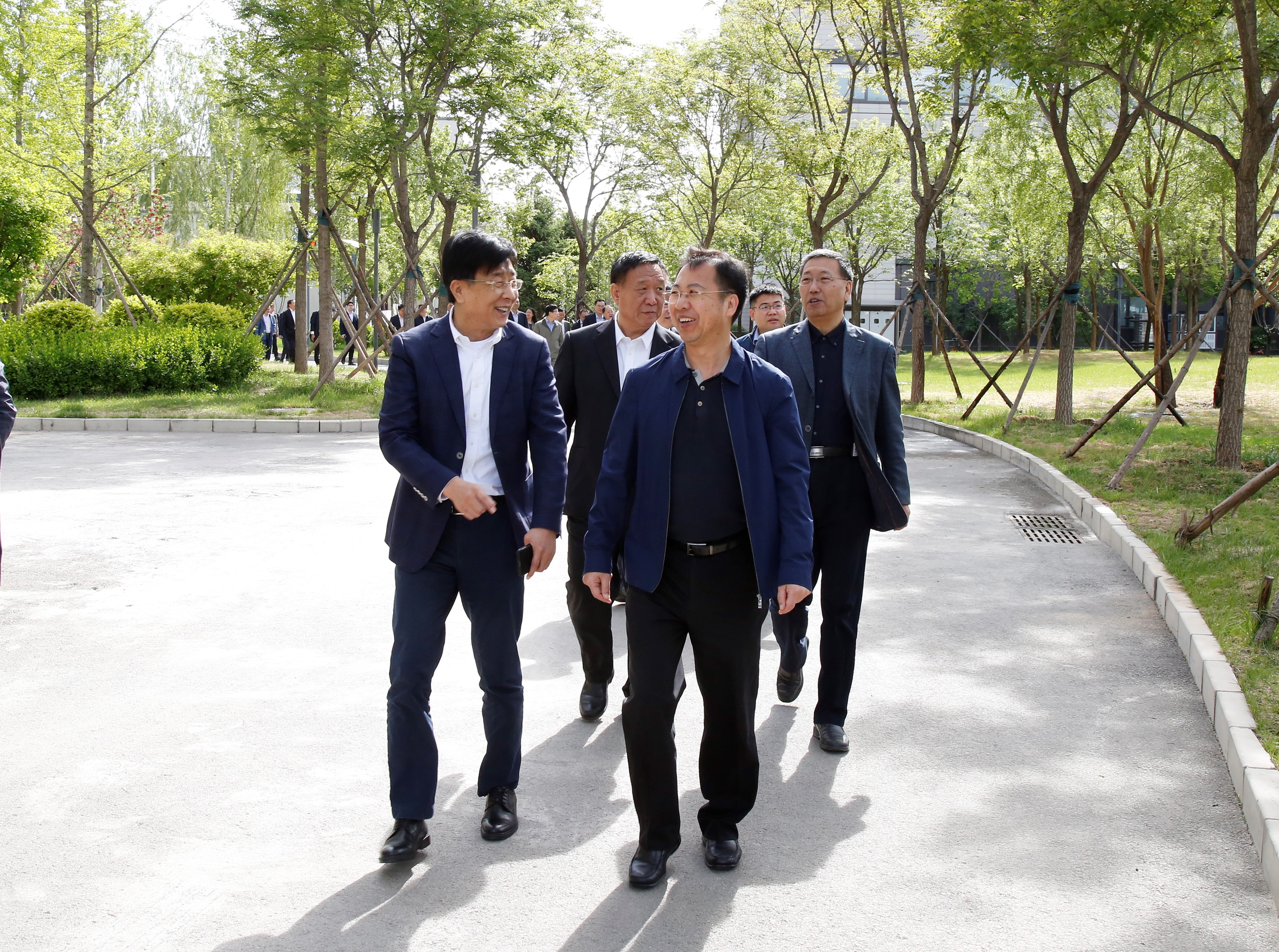 中国钢研党委书记、董事长张少明一行到访有研集团